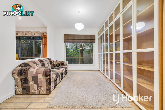 24 Kilburn Place PAKENHAM VIC 3810