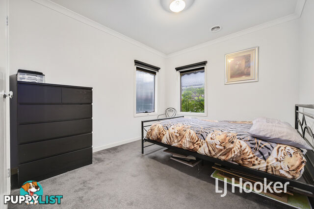 24 Kilburn Place PAKENHAM VIC 3810