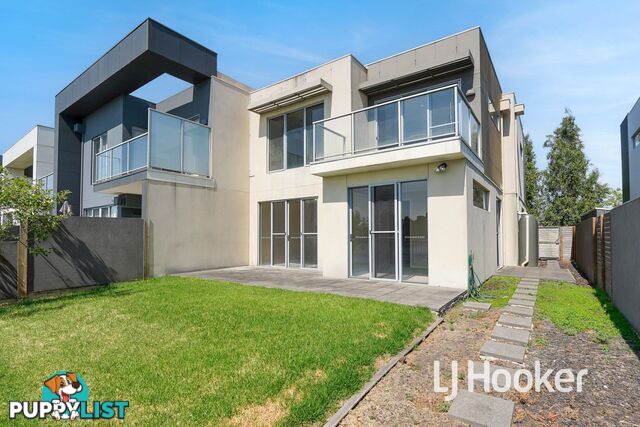 13 Albatross Drive PAKENHAM VIC 3810