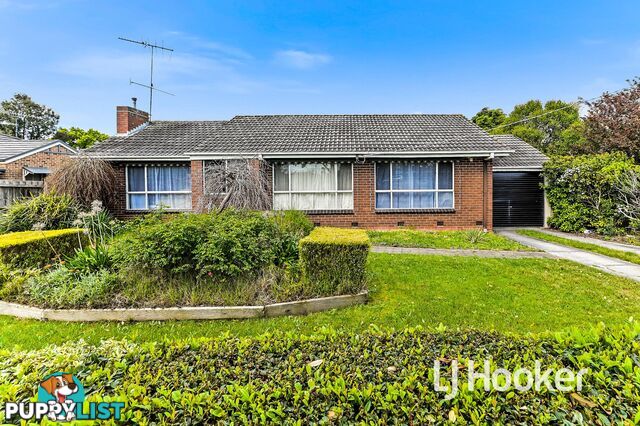 22 John Street PAKENHAM VIC 3810