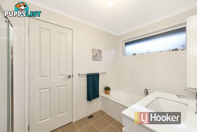 12 Rolland Court ENDEAVOUR HILLS VIC 3802