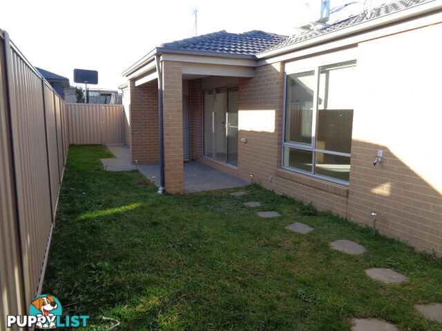 7 Harrison Way PAKENHAM VIC 3810