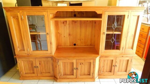 WOODEN TV CABINET ENTERTAINMENT UNIT GLASS DOORS DVD RACKS SHELF