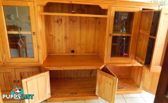 WOODEN TV CABINET ENTERTAINMENT UNIT GLASS DOORS DVD RACKS SHELF