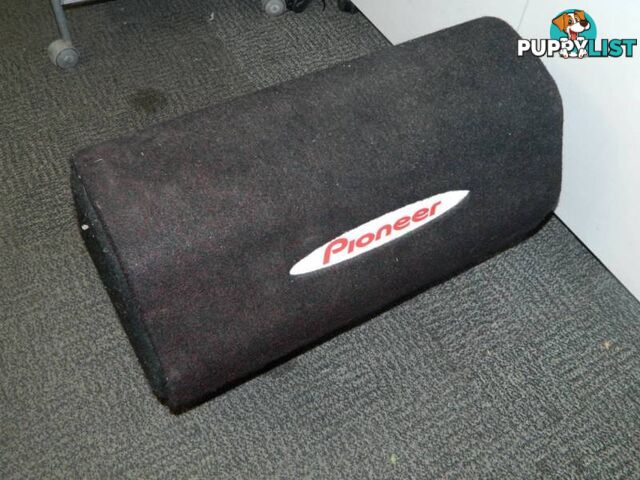 12" Pioneer Sub woofer in Pioneer Box !!!