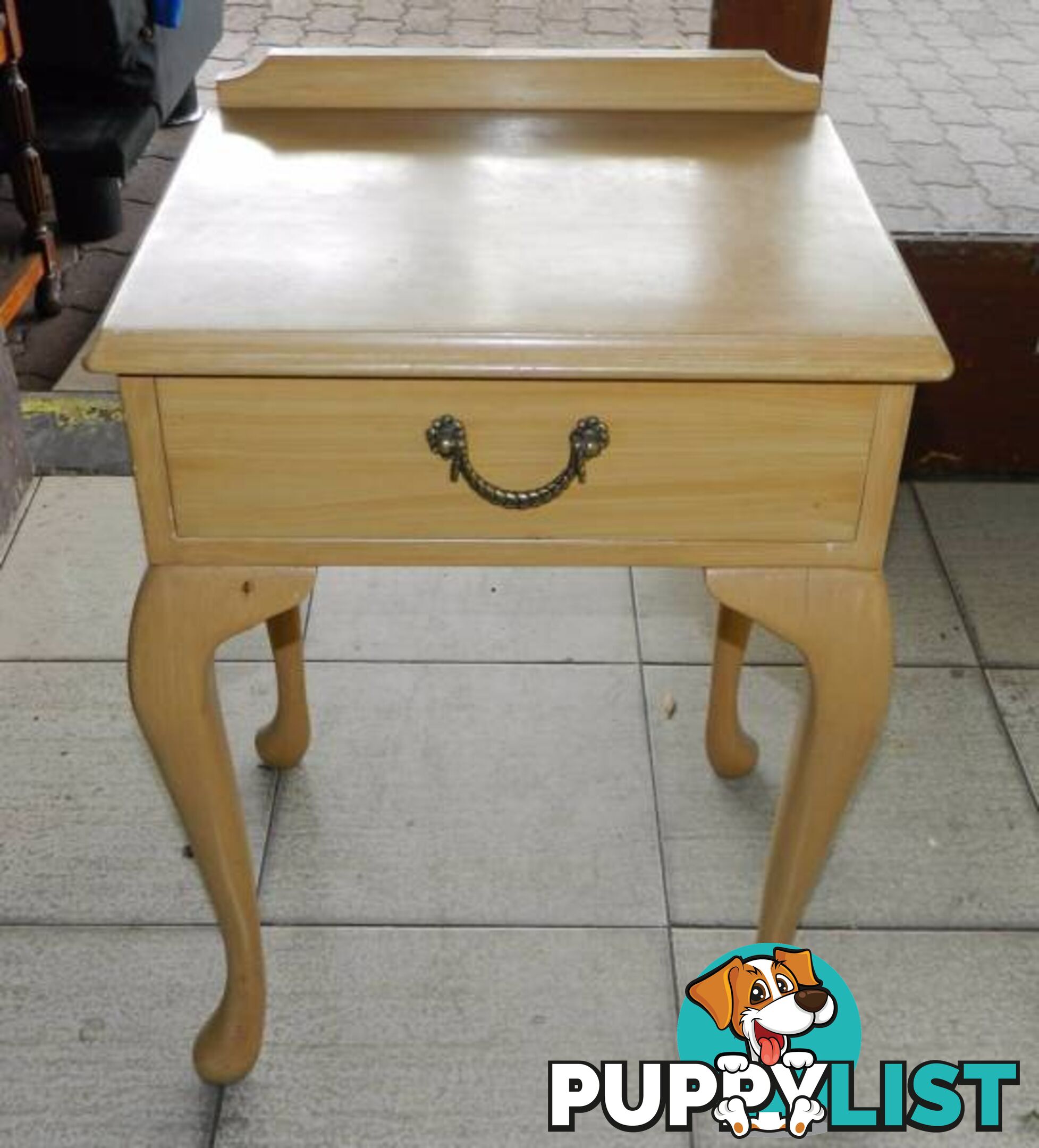 Retro, Vintage Cabriole Legged Hallway Table / Bedside table