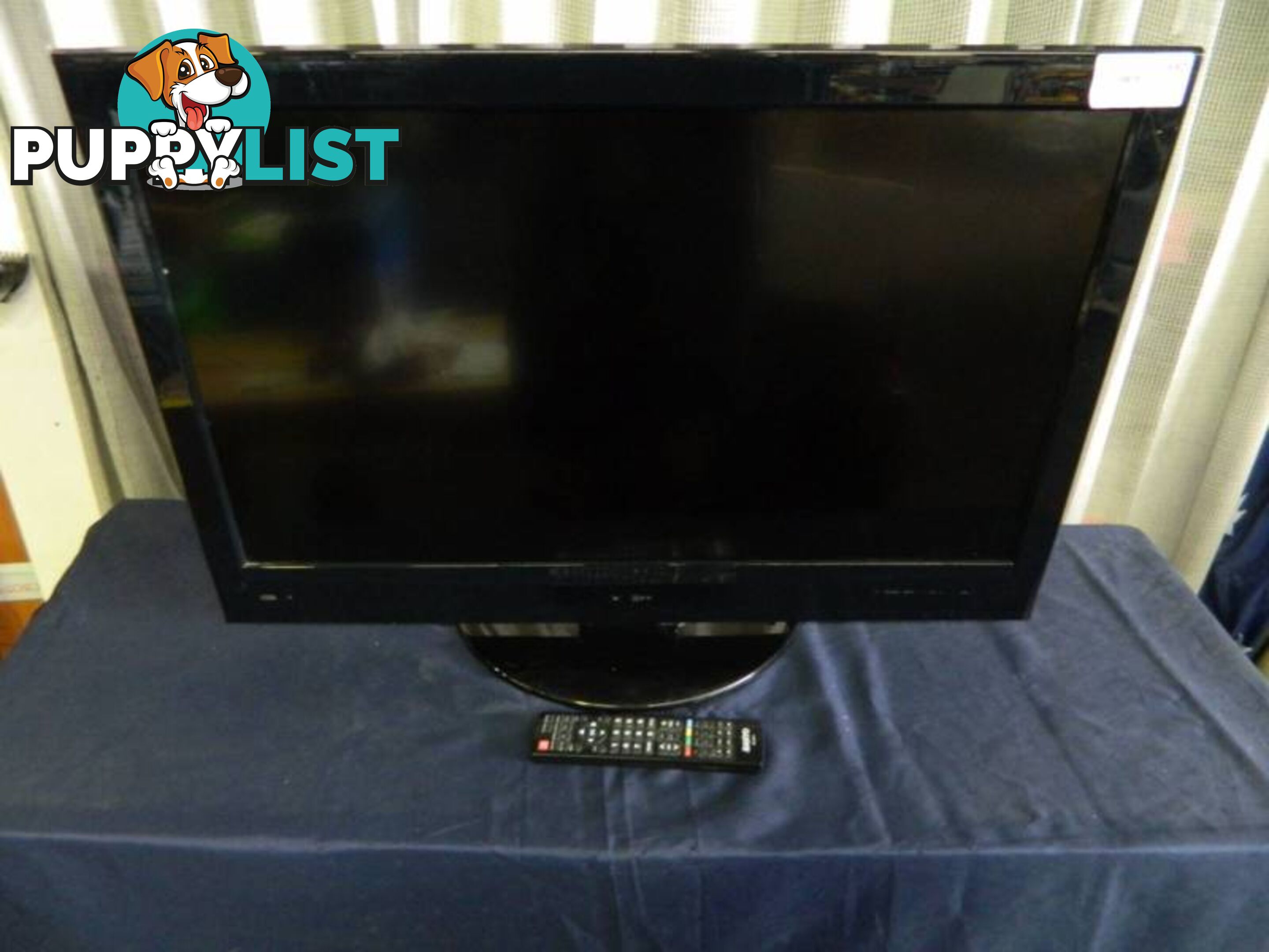 Sanyo 32" LCD TV with Remote