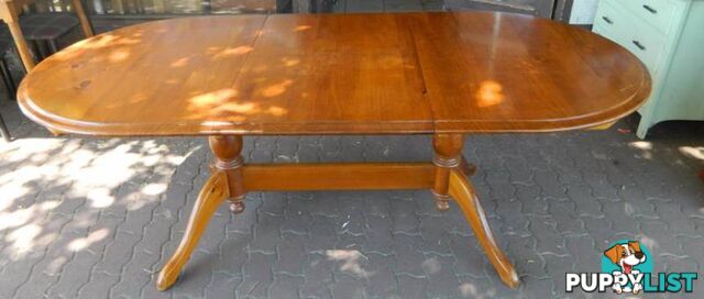 Solid Wood Extendable Dining Table !!!