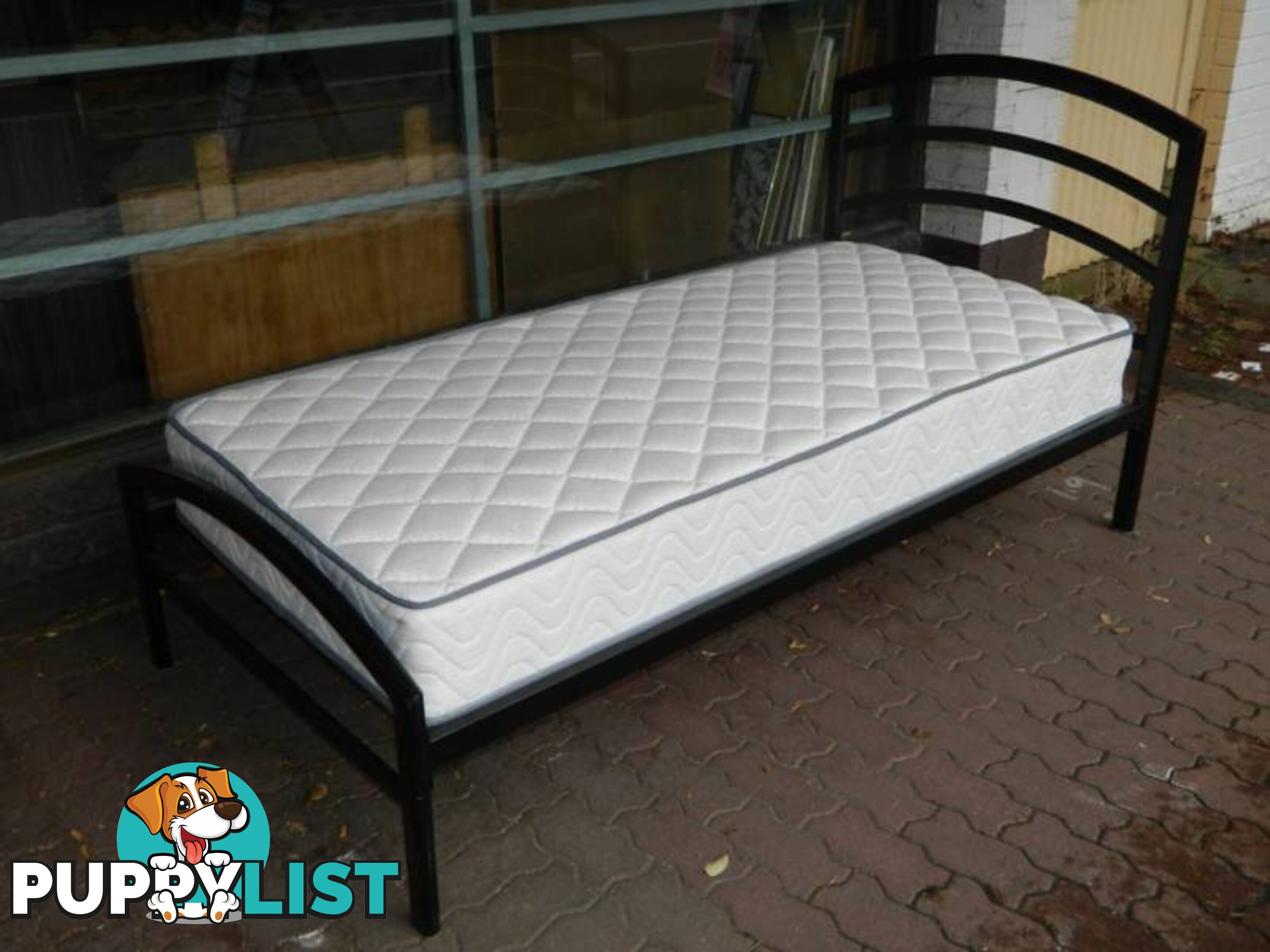 Black Metal Bed Frame With Mattress