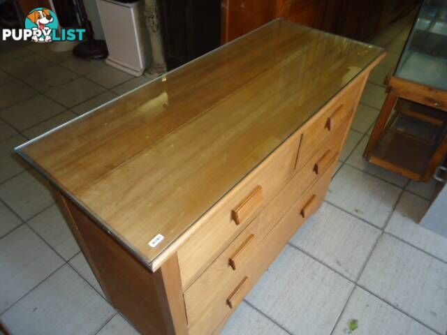 SOLID WOOD CHEST OF DRAWERS with GLASS COVER. GREAT CONDITION