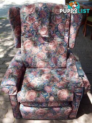 ELECTRIC RECLINER ARMCHAIR STAND ASSIST FLORAL