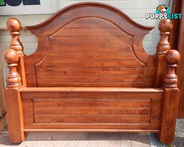 FANCY SOLID TIMBER QUEEN BED WOODEN