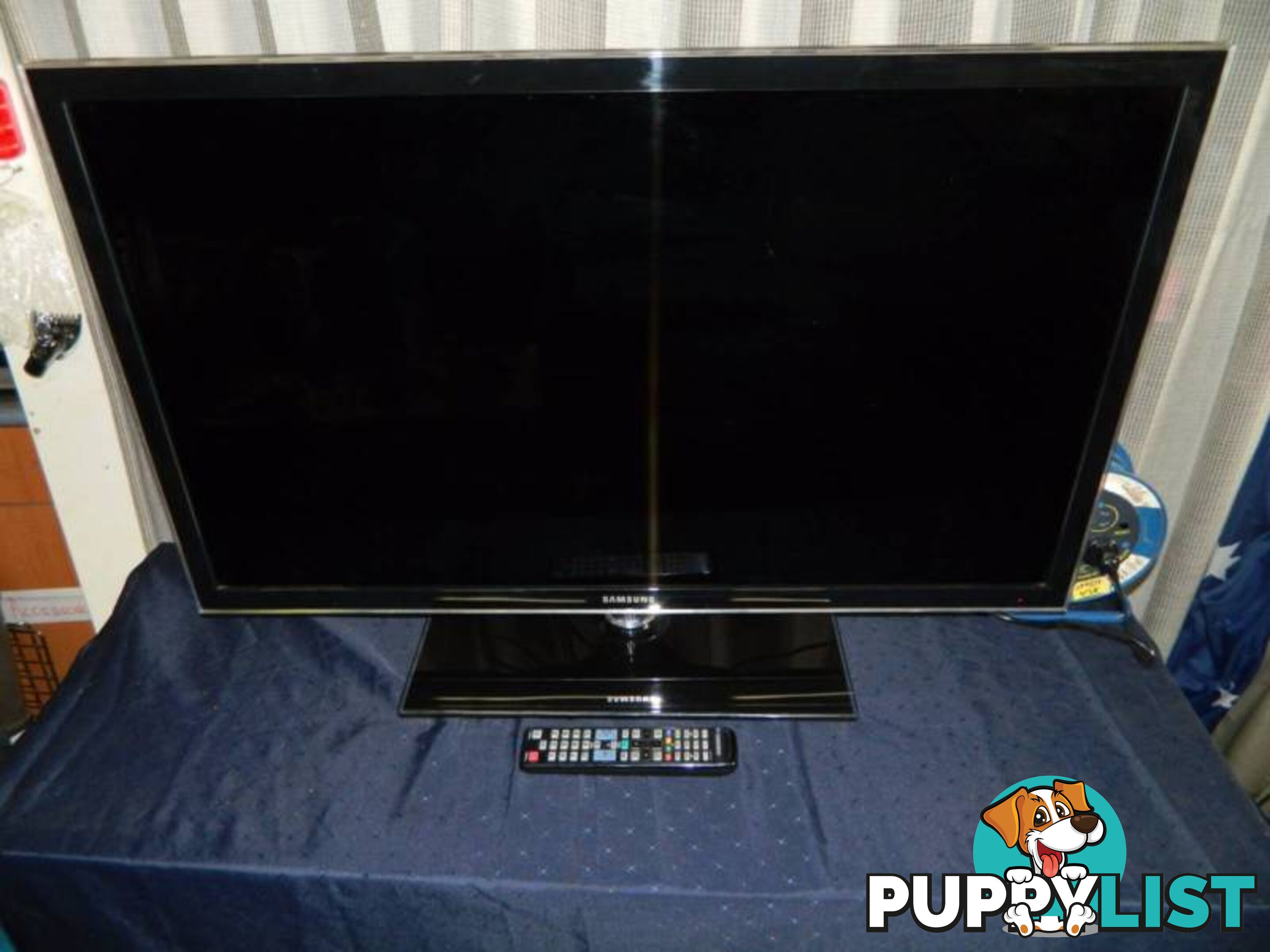 Samsung 40" Full HD LED TV with Remote , UA40D5000