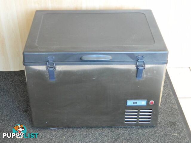 45L Portable Two way (12V/24V) Camping Fridge !!!