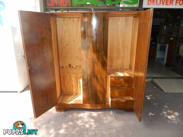 Solid Retro Timber Wardrobe with drawers inside + 2 keys !!!