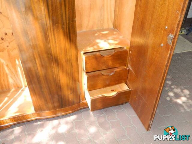 Solid Retro Timber Wardrobe with drawers inside + 2 keys !!!