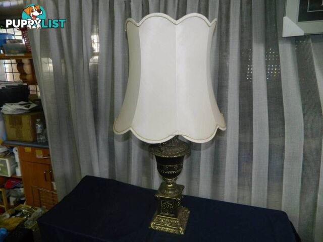 Retro Antique Stylish Lamp with Shade