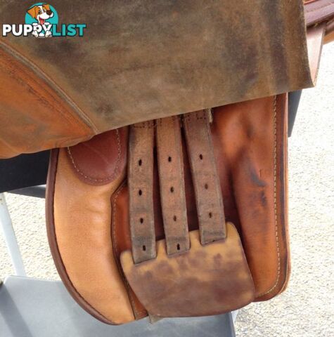 Brown Leather Junior Horse Riding Saddle Great Condition