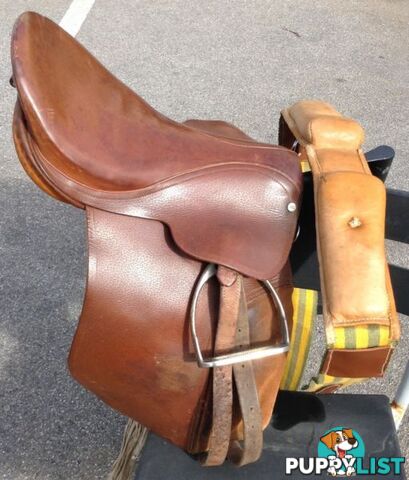 Brown Leather Junior Horse Riding Saddle Great Condition