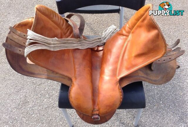 Brown Leather Junior Horse Riding Saddle Great Condition