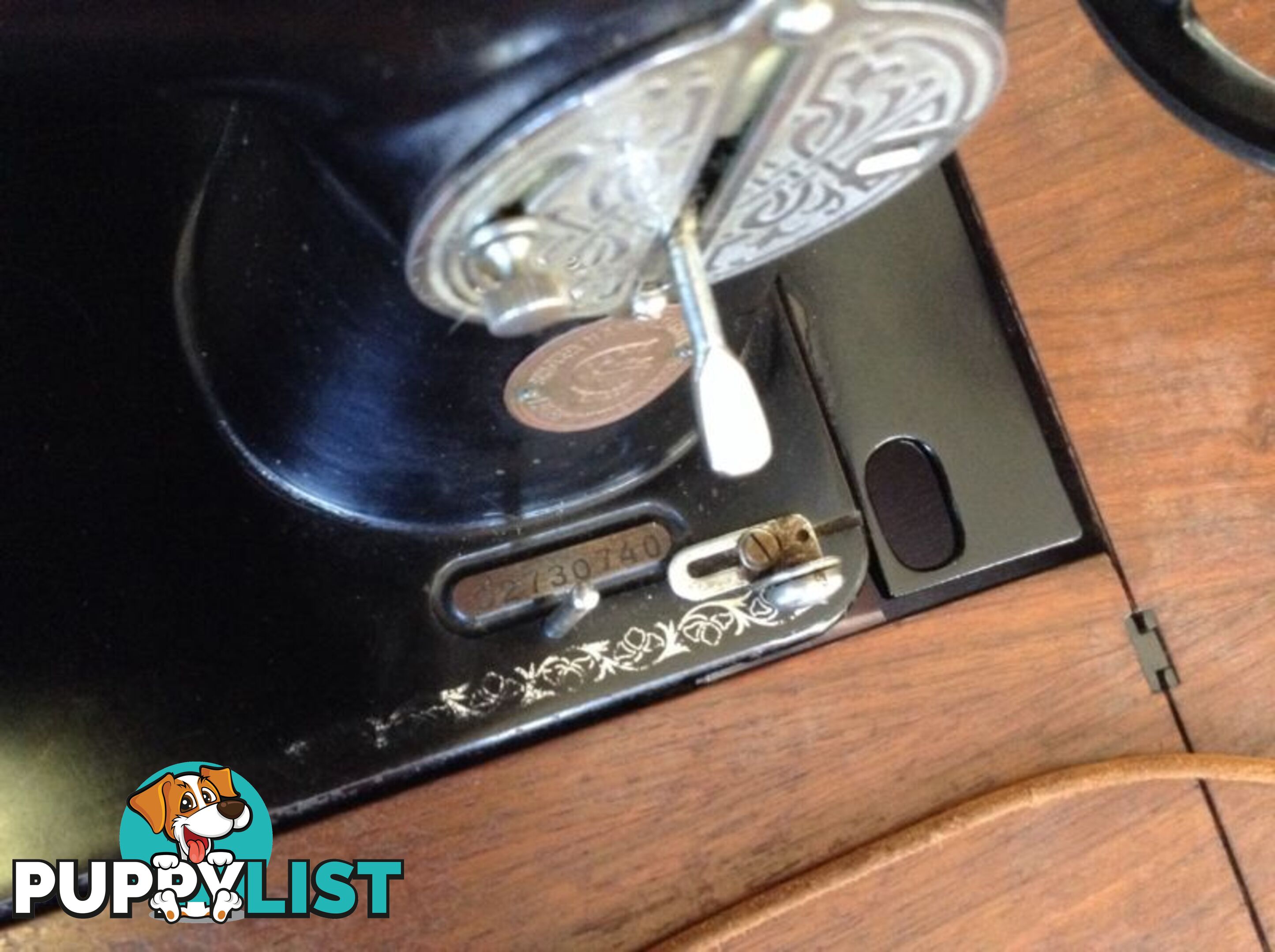 Antique Vintage Singer Sewing Machine with Bench