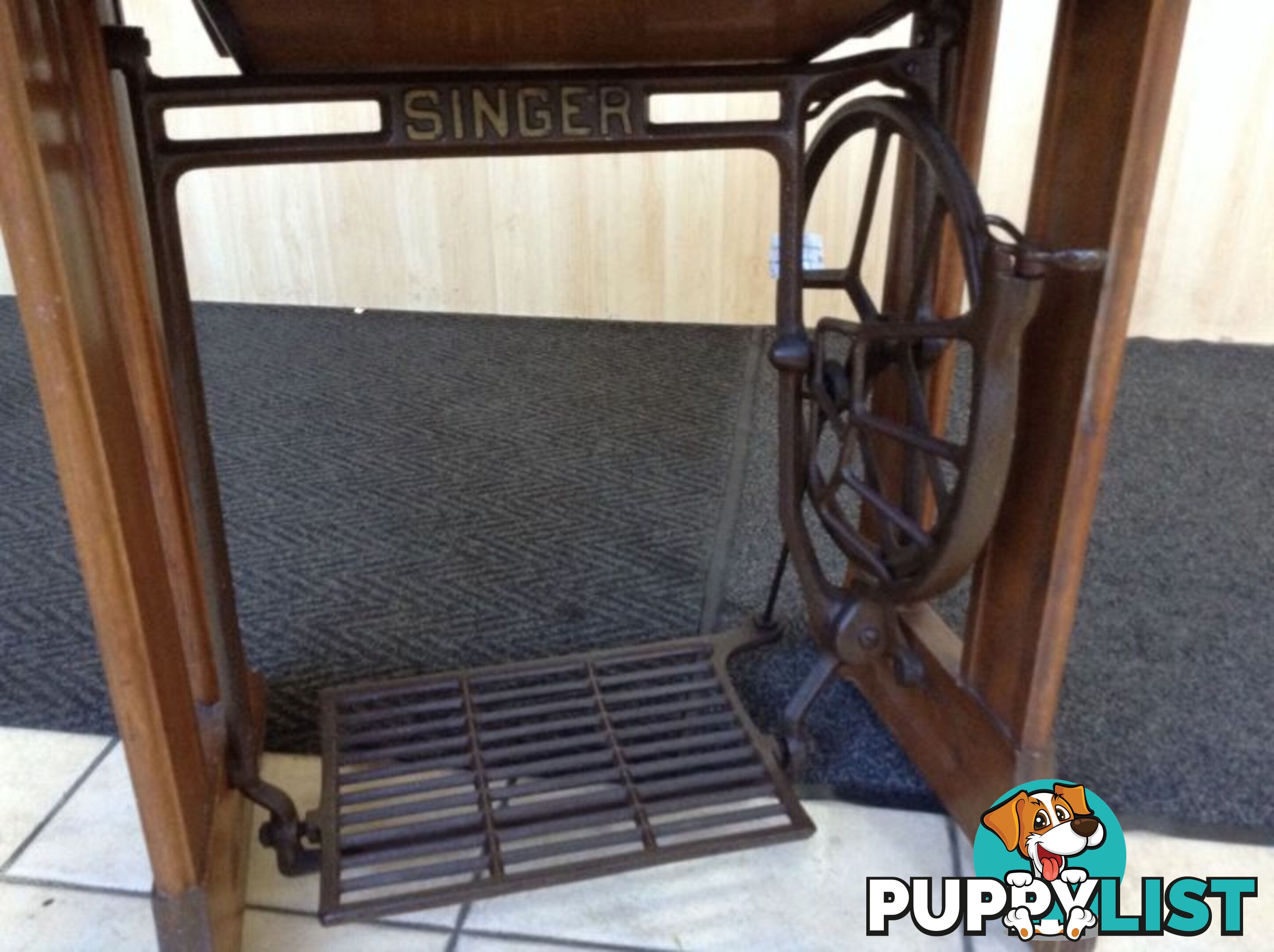 Antique Vintage Singer Sewing Machine with Bench