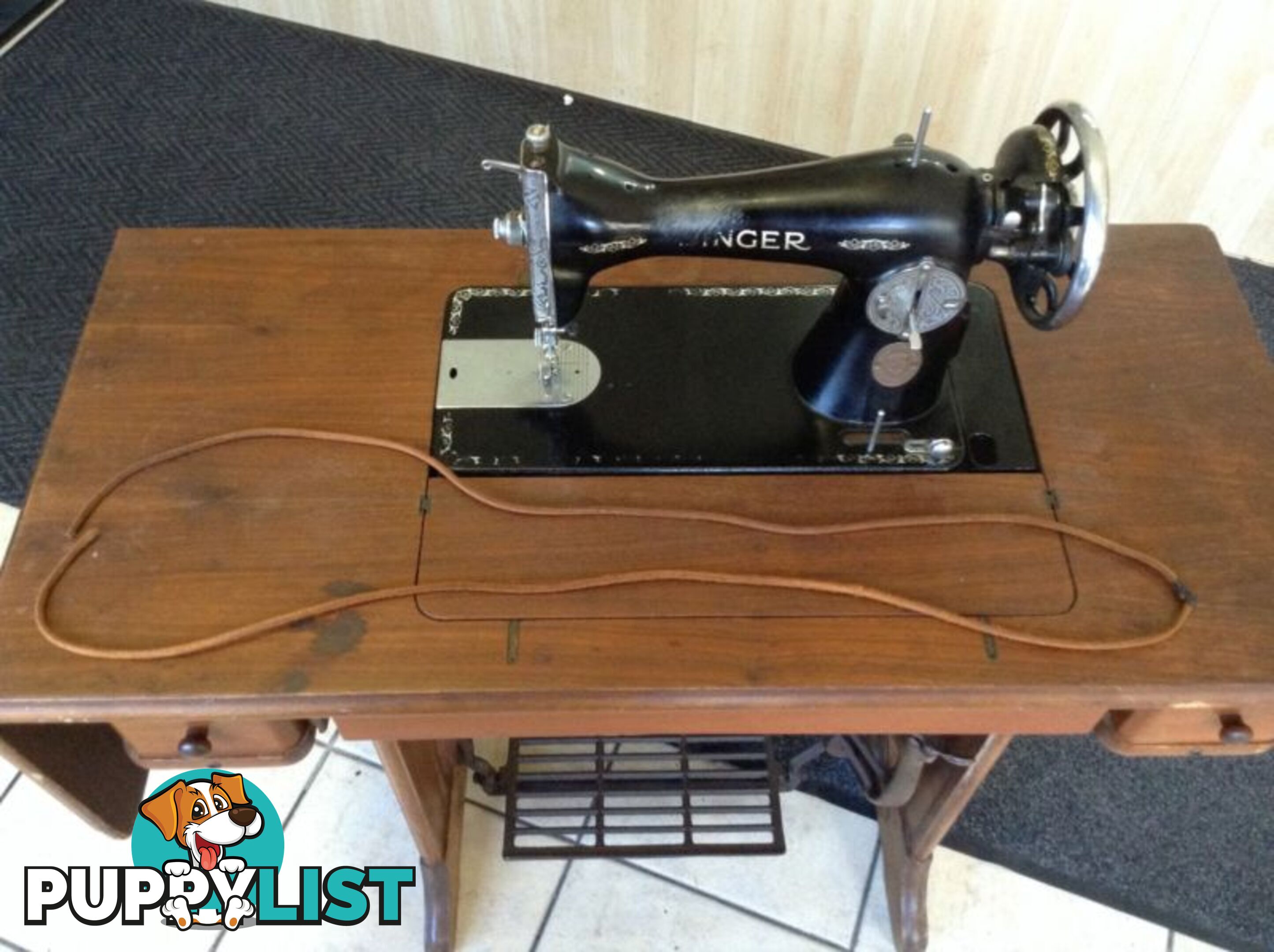 Antique Vintage Singer Sewing Machine with Bench