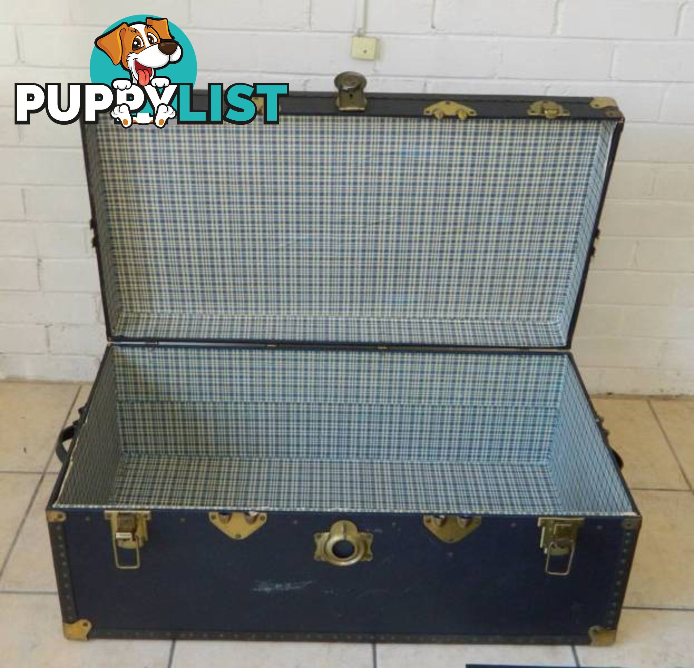 Retro, Vintage Blue Lockable Luggage Hand Case with keys !!!