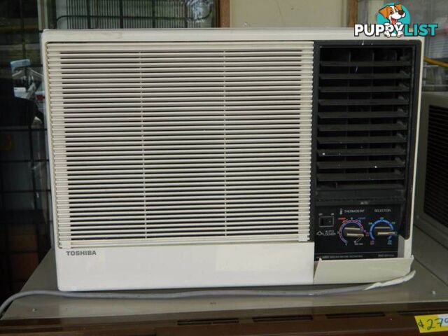 Toshiba Reverse Cycle Window Air conditioner , 10 AMP plug