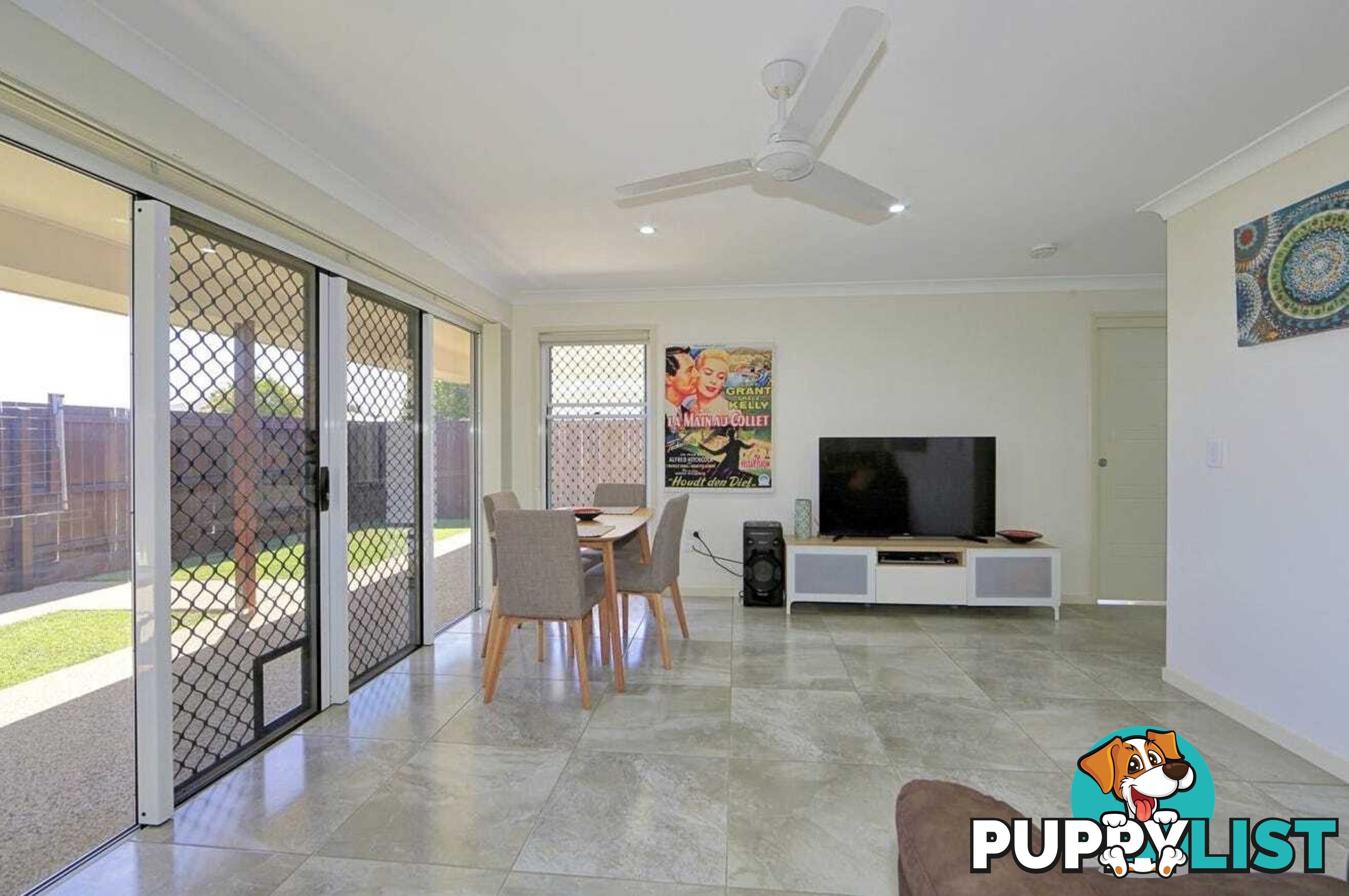 5/6 Back Hill Dr CORAL COVE QLD 4670