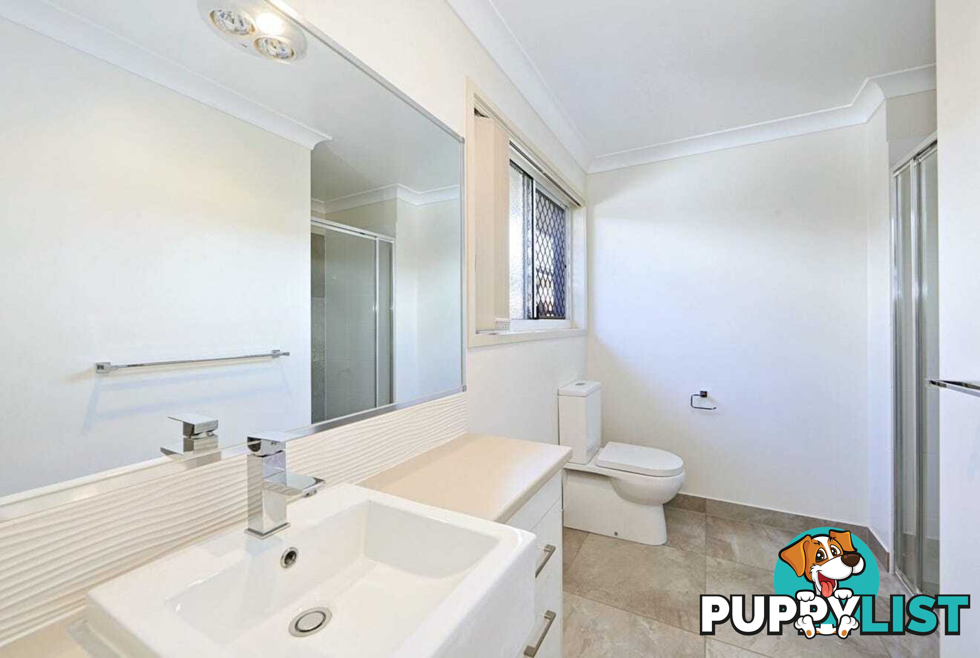 5/6 Back Hill Dr CORAL COVE QLD 4670
