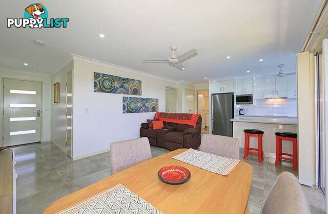 5/6 Back Hill Dr CORAL COVE QLD 4670