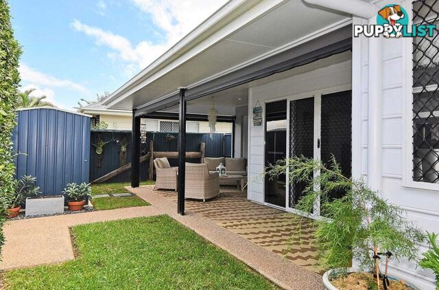 5/6 Back Hill Dr CORAL COVE QLD 4670