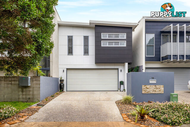 16 Sarina Pl MAROOCHYDORE QLD 4558