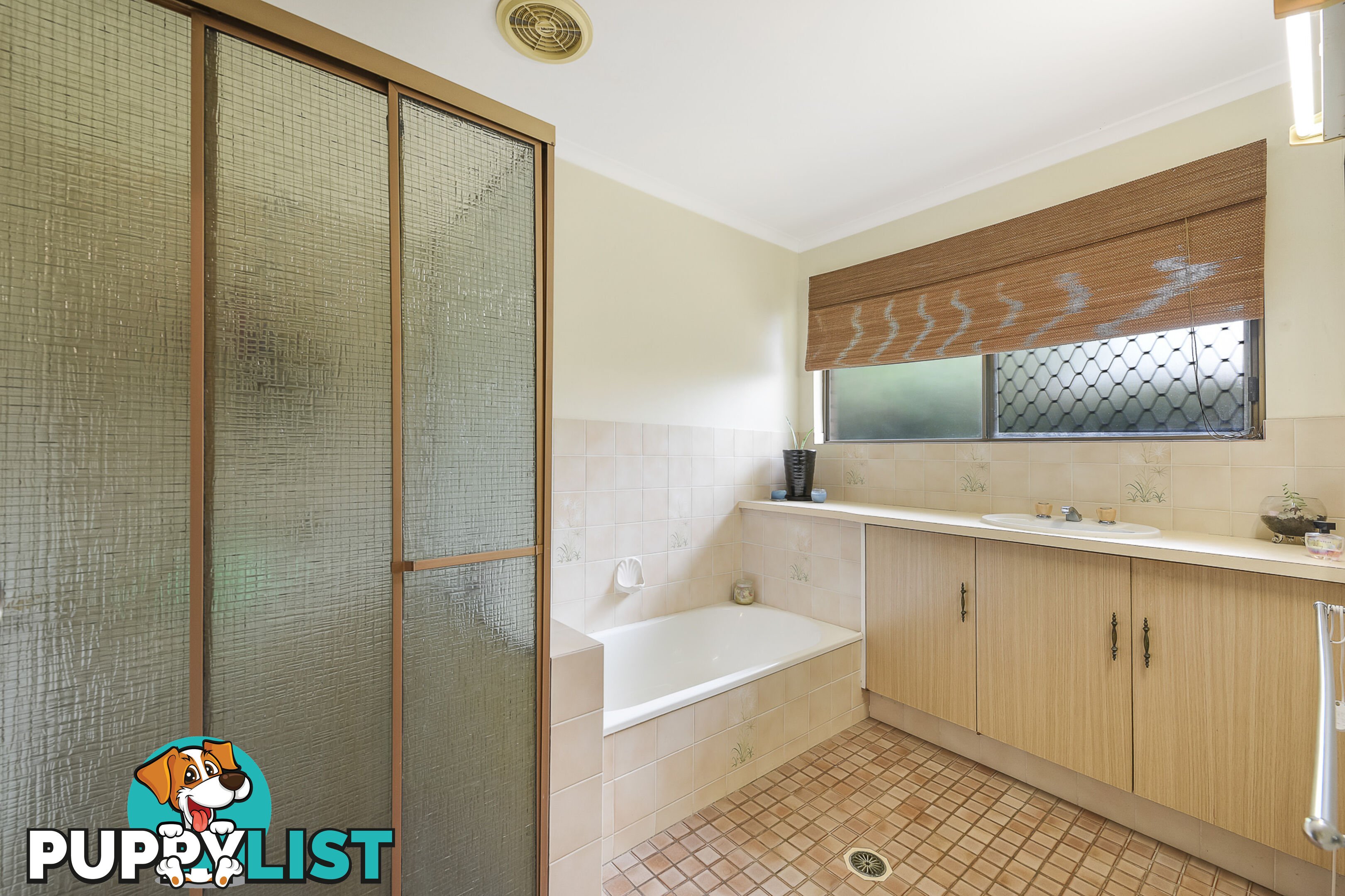 76 Balyarta Cres MOOLOOLABA QLD 4557