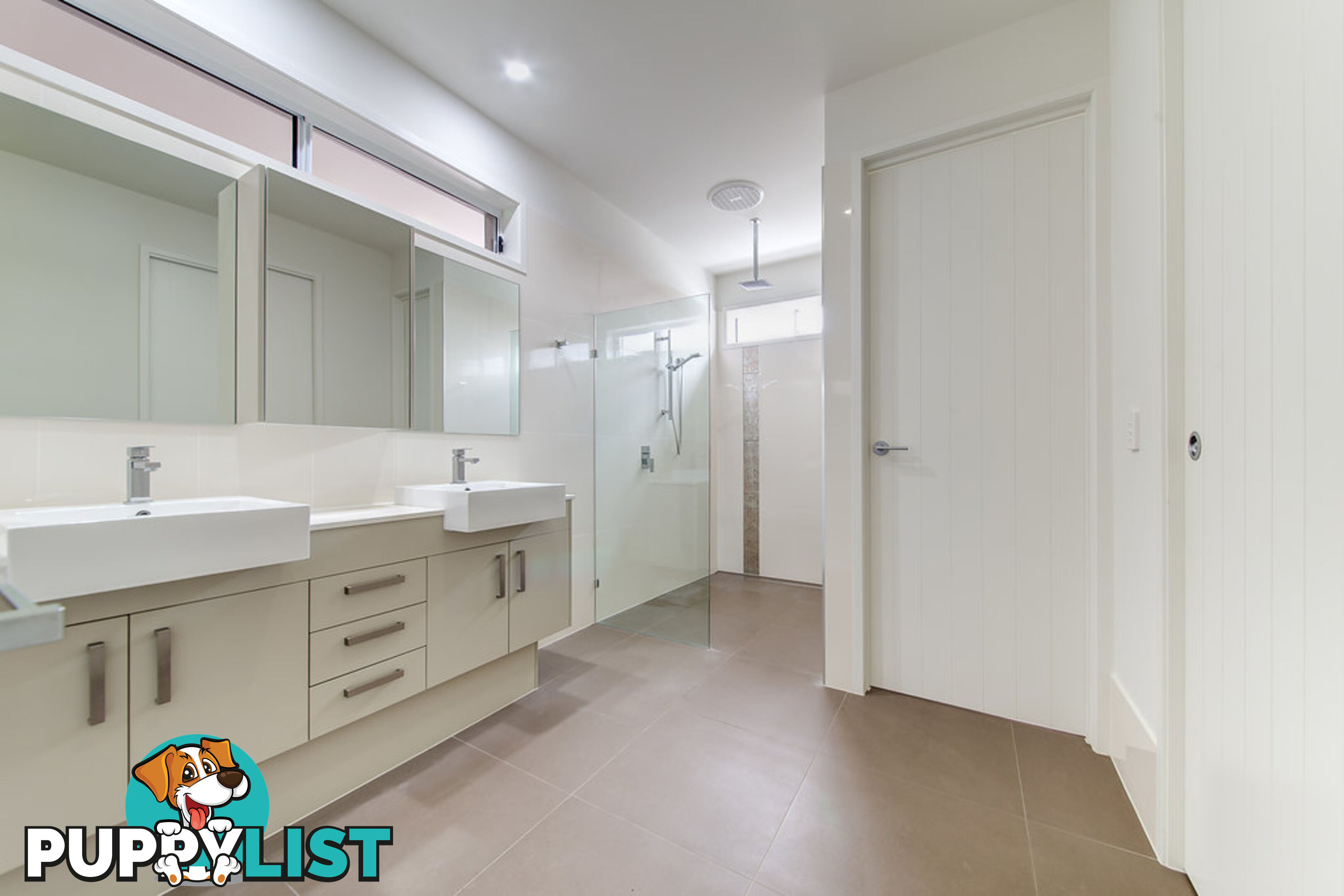 15 Oak Court MINYAMA QLD 4575