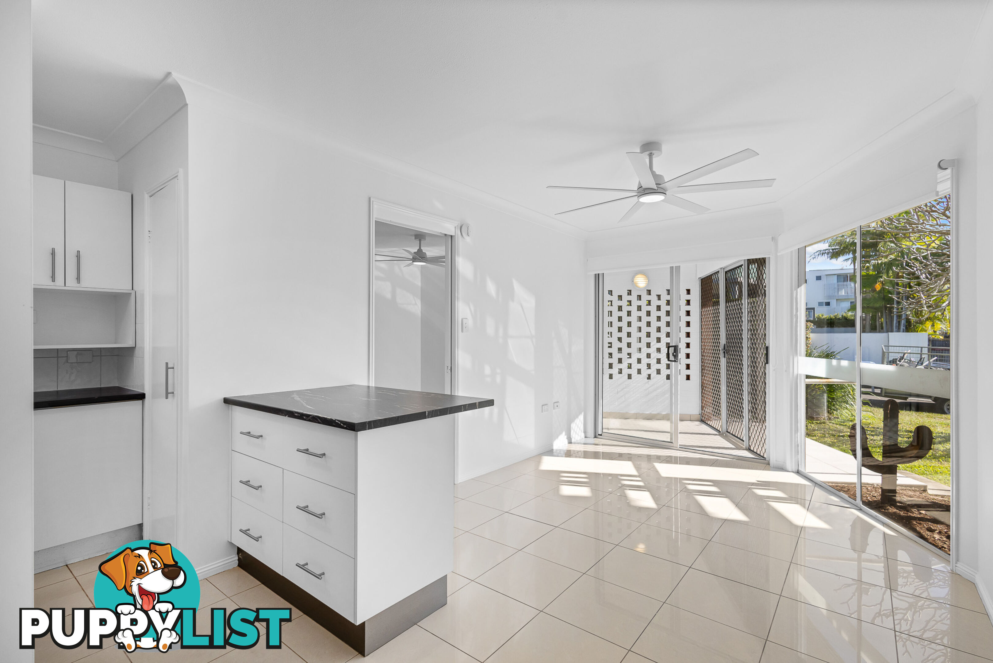 2/51 Edward St ALEXANDRA HEADLAND QLD 4572