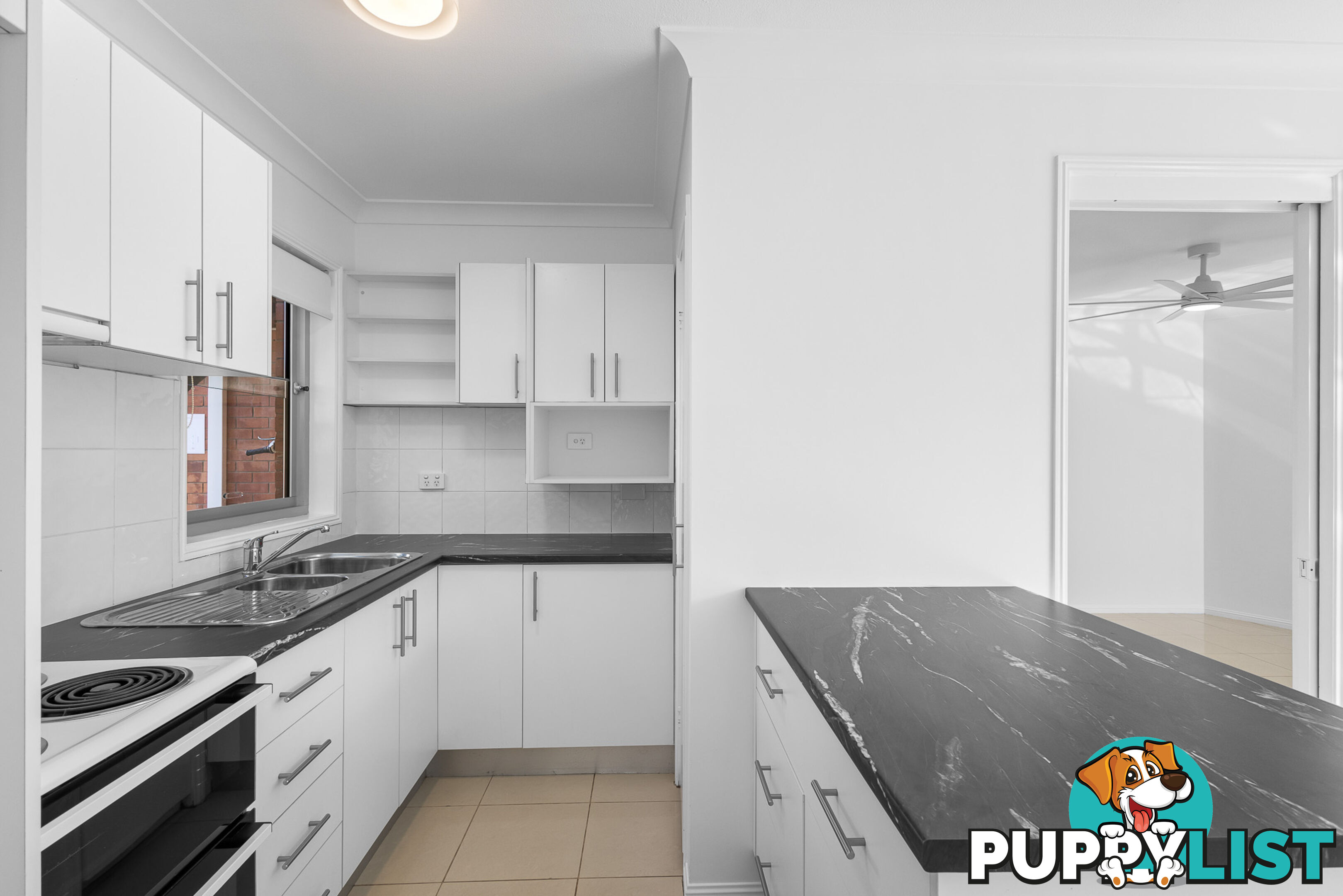 2/51 Edward St ALEXANDRA HEADLAND QLD 4572
