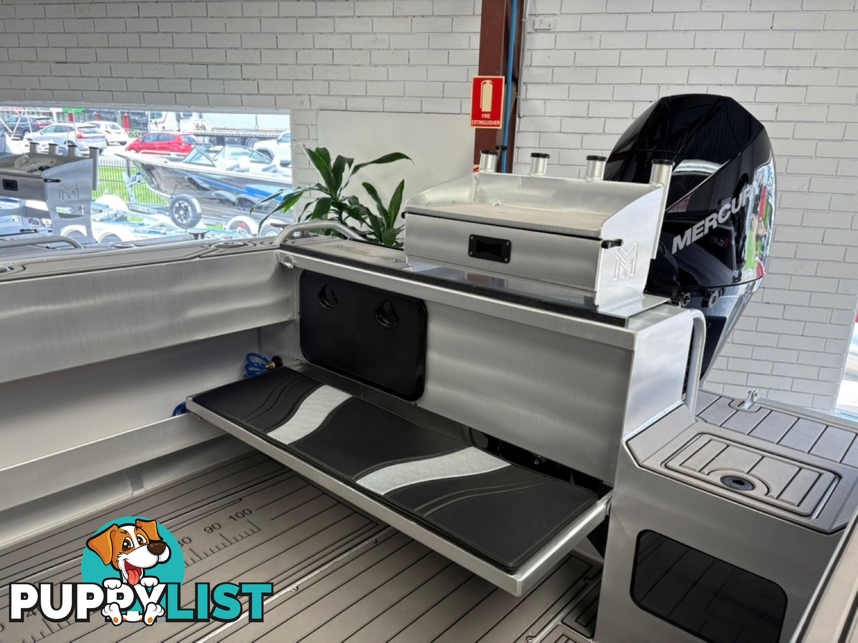MCLAY 661 CROSSOVER BOAT HARDTOP