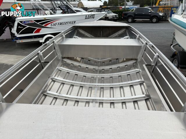 2025 BLUEFIN TREKKER BOAT 385