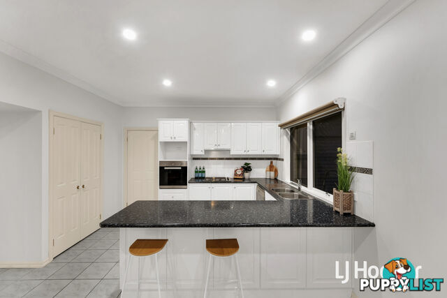 25 Copeland Crescent POINT COOK VIC 3030