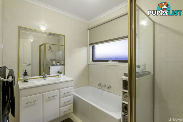 30 Central Avenue ALTONA MEADOWS VIC 3028