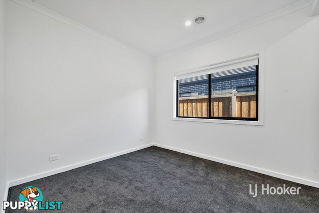 22 Courtenay Promenade FRASER RISE VIC 3336