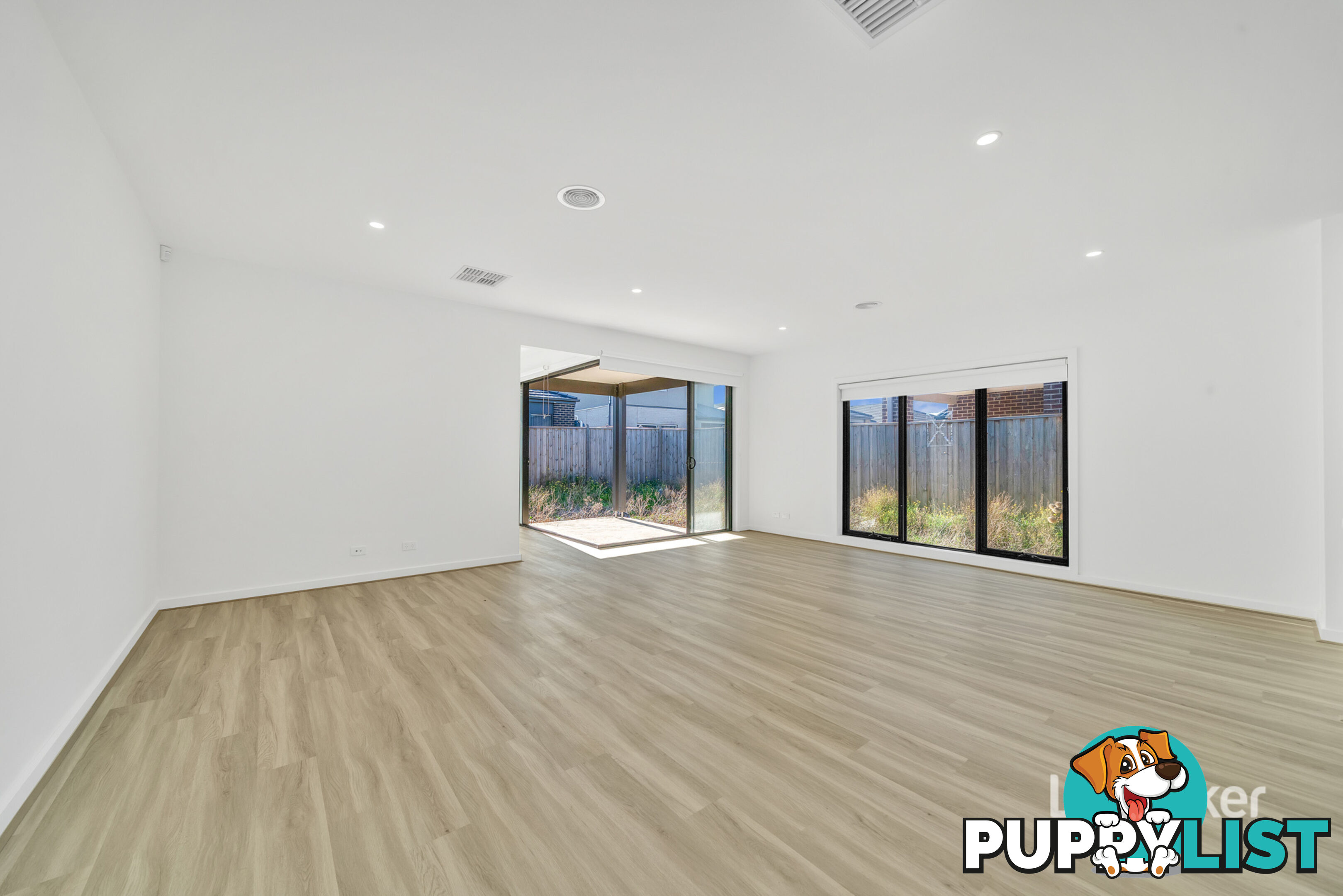 22 Courtenay Promenade FRASER RISE VIC 3336