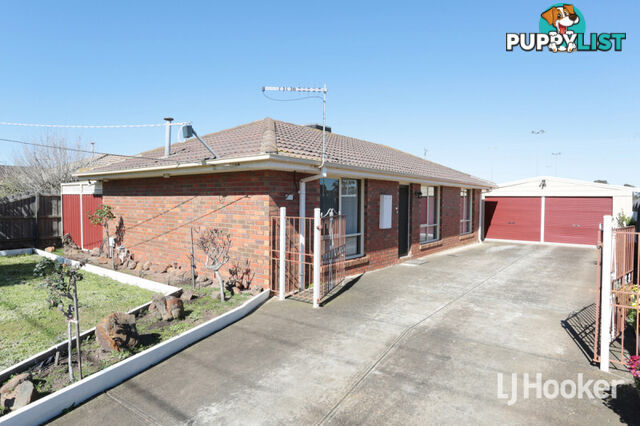 15 Hawkesbury Road WERRIBEE VIC 3030