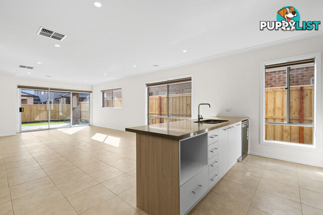 6 Stevenage Way WERRIBEE VIC 3030