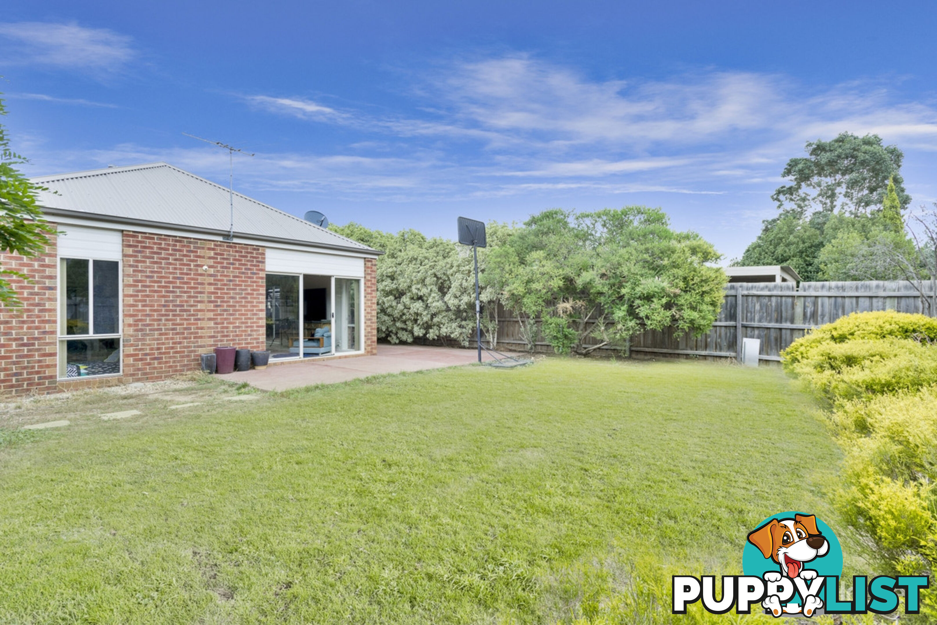 17 Inverloch Drive POINT COOK VIC 3030