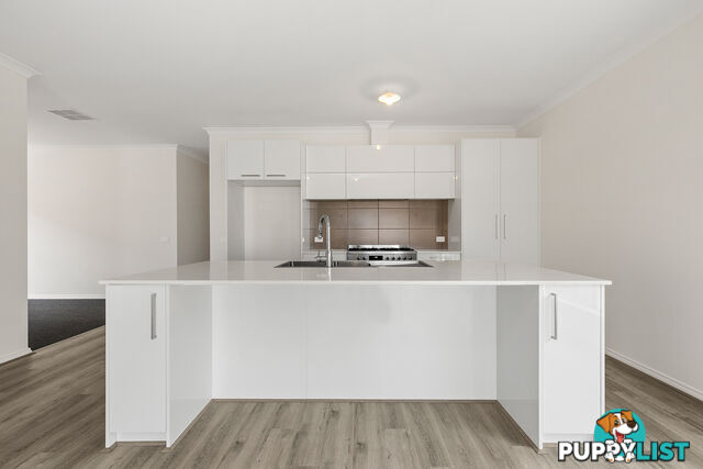 18 Ballanrong Road BONNIE BROOK VIC 3335