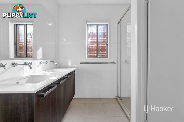 13 Praline Street MANOR LAKES VIC 3024
