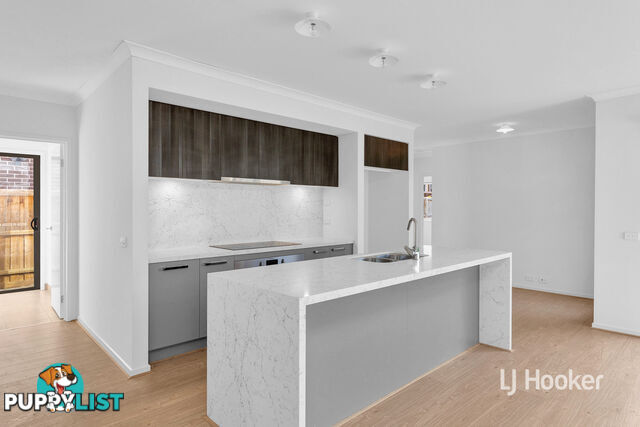 13 Praline Street MANOR LAKES VIC 3024